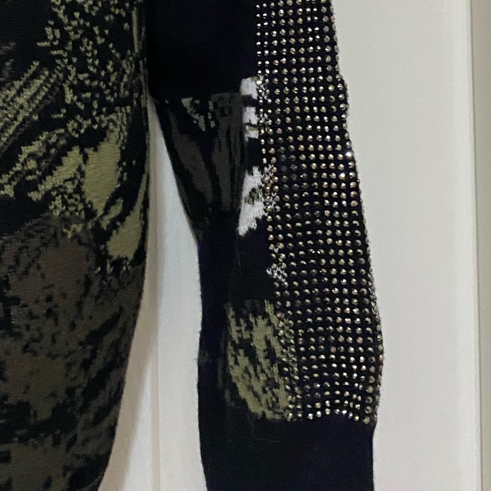 NEW SPANNER SLEEK Hooded Sweater;Soft and Warm;Size Small;Chic Sparkle Details - Picture 3 of 7